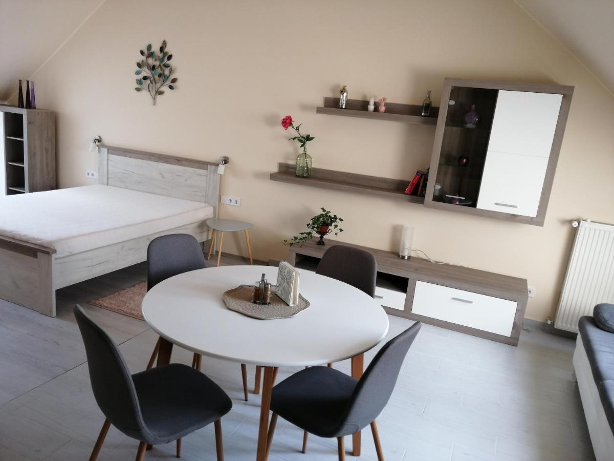 Apartment Gardencity Apartmanhaz