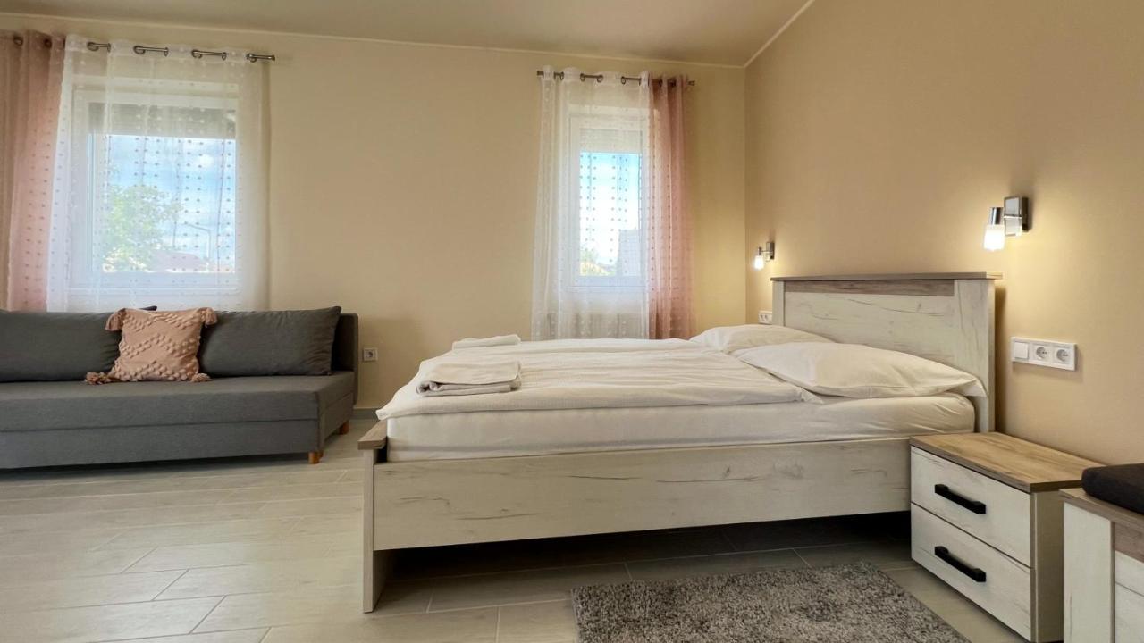 Gardencity Apartmanhaz Apartment
