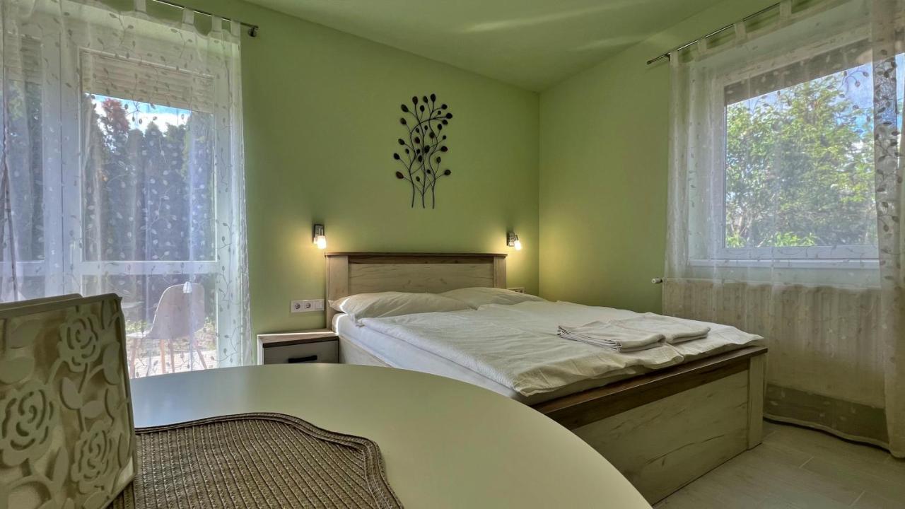 Gardencity Apartmanhaz * Gyor