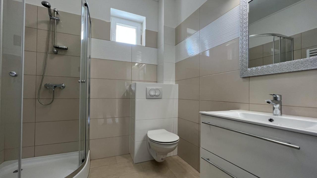Apartment Gardencity Apartmanhaz Gyor