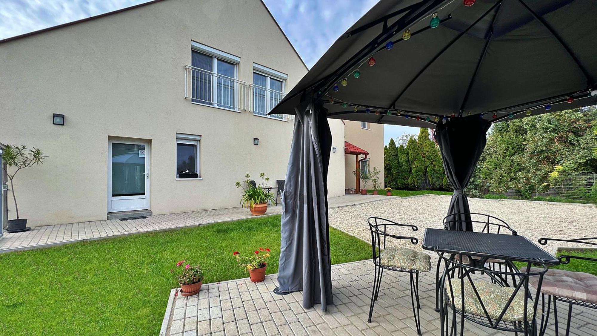Apartment Gardencity Apartmanhaz
